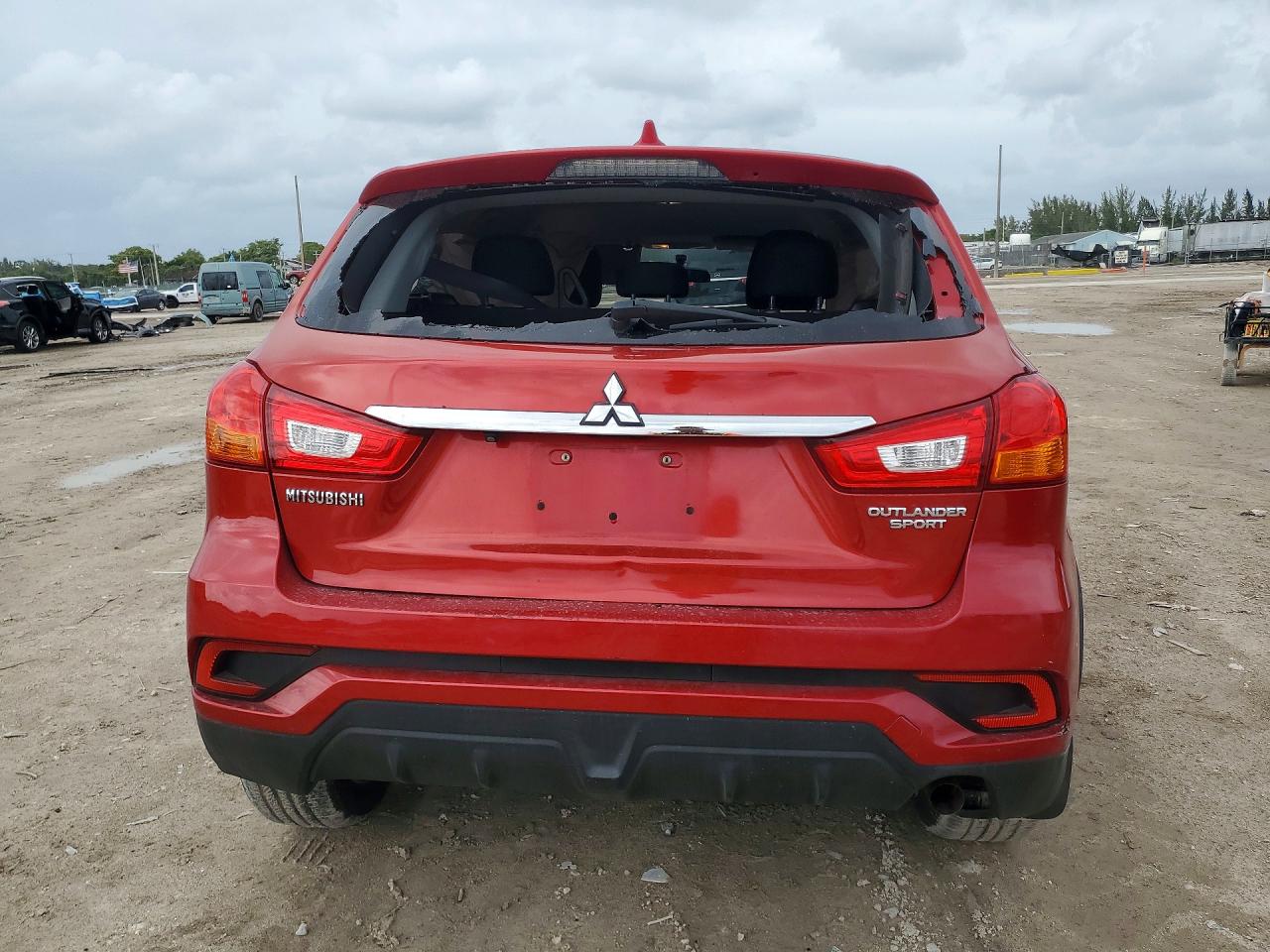 MITSUBISHI OUTLANDER SPORT 2018 — 7