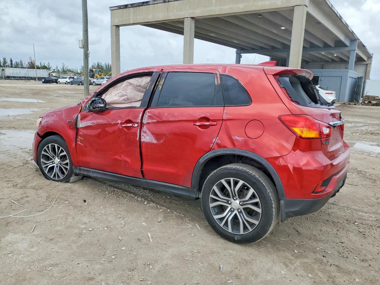 MITSUBISHI OUTLANDER SPORT 2018 — 3