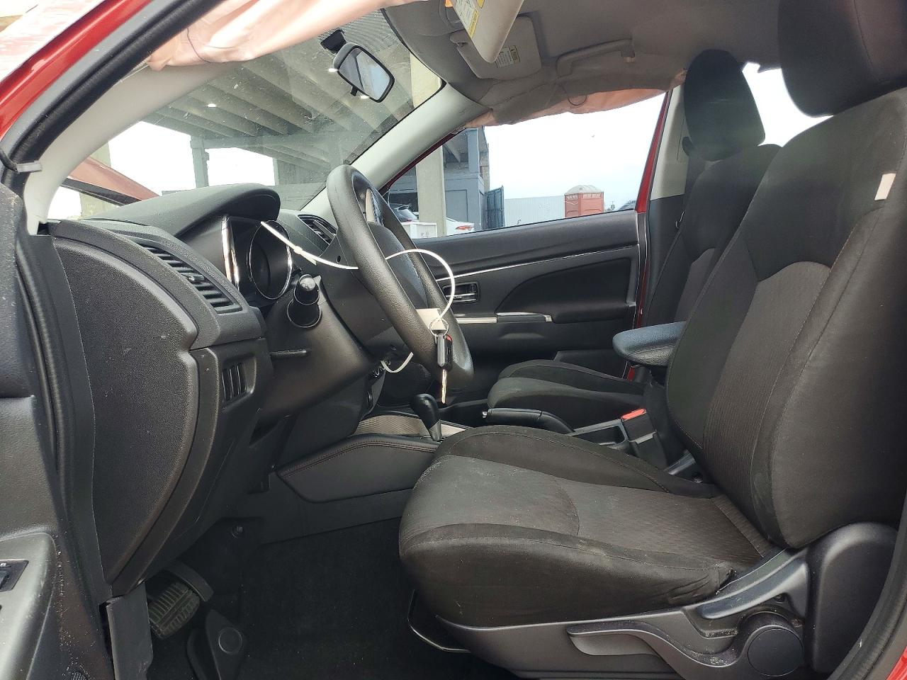 MITSUBISHI OUTLANDER SPORT 2018 — 8