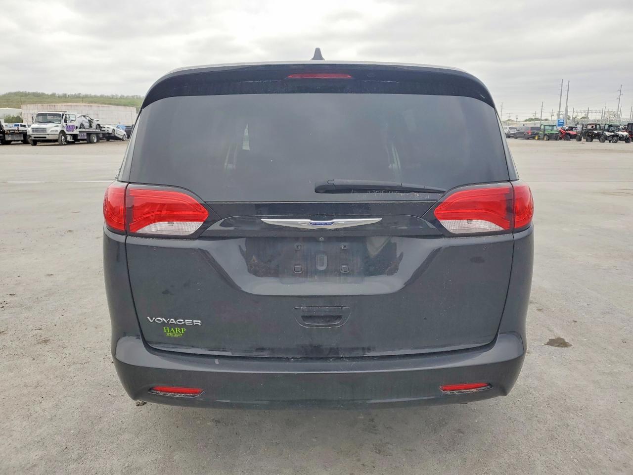 CHRYSLER VOYAGER 2020 — 7