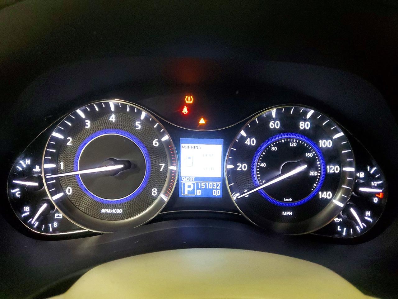 INFINITI QX56 2011 — 10
