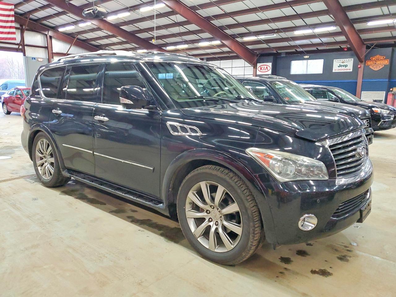 INFINITI QX56 2011 — 5