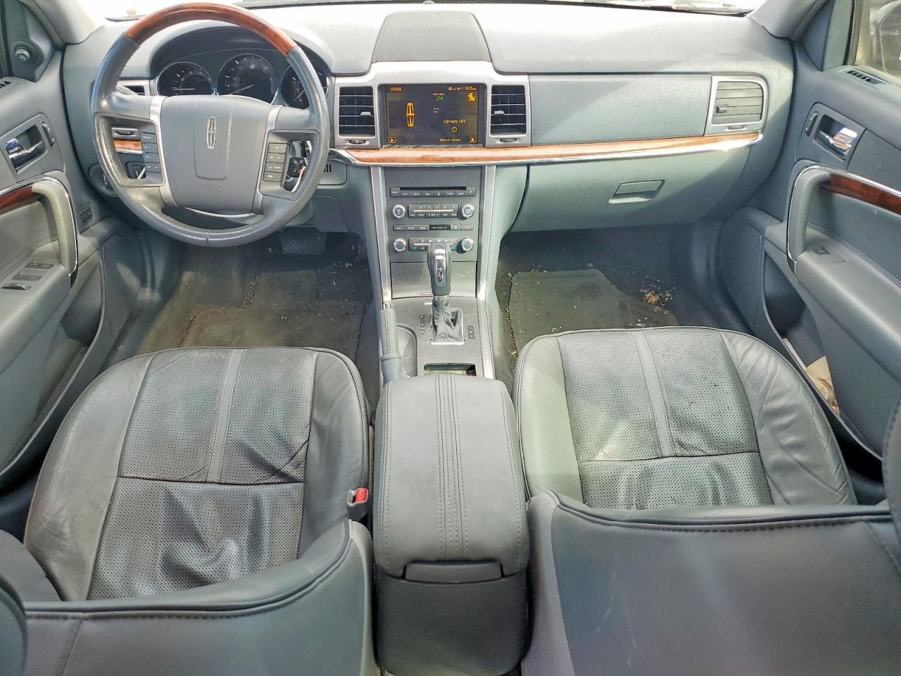 LINCOLN MKZ 2010 — 9