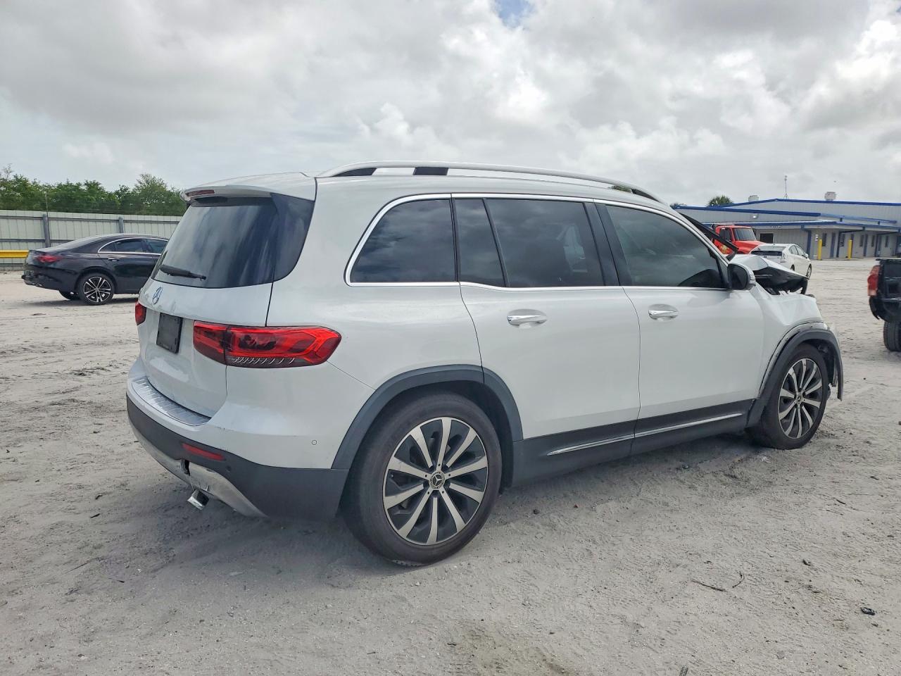 MERCEDES-BENZ GLB 2020 — 4