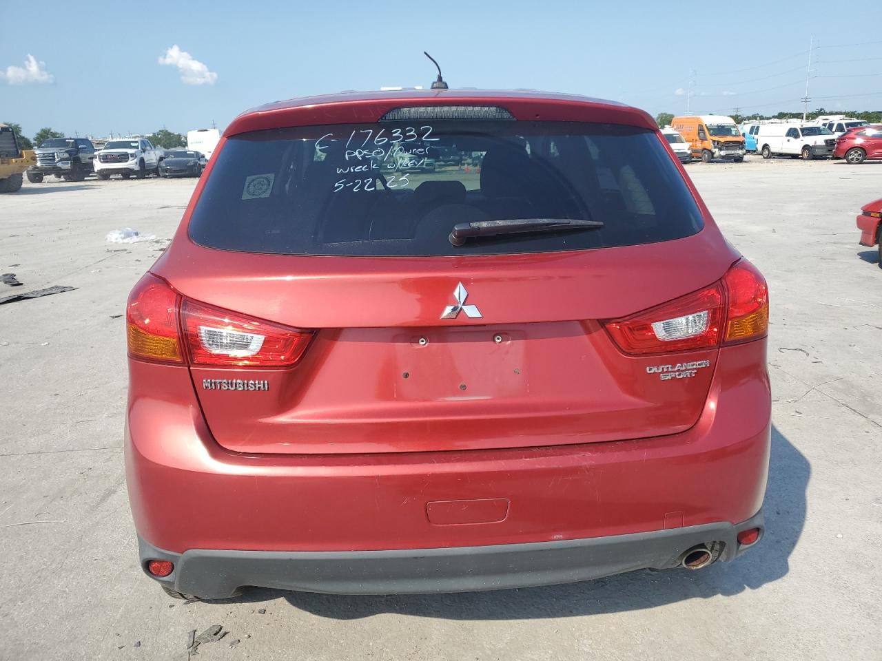MITSUBISHI OUTLANDER SPORT 2013 — 7