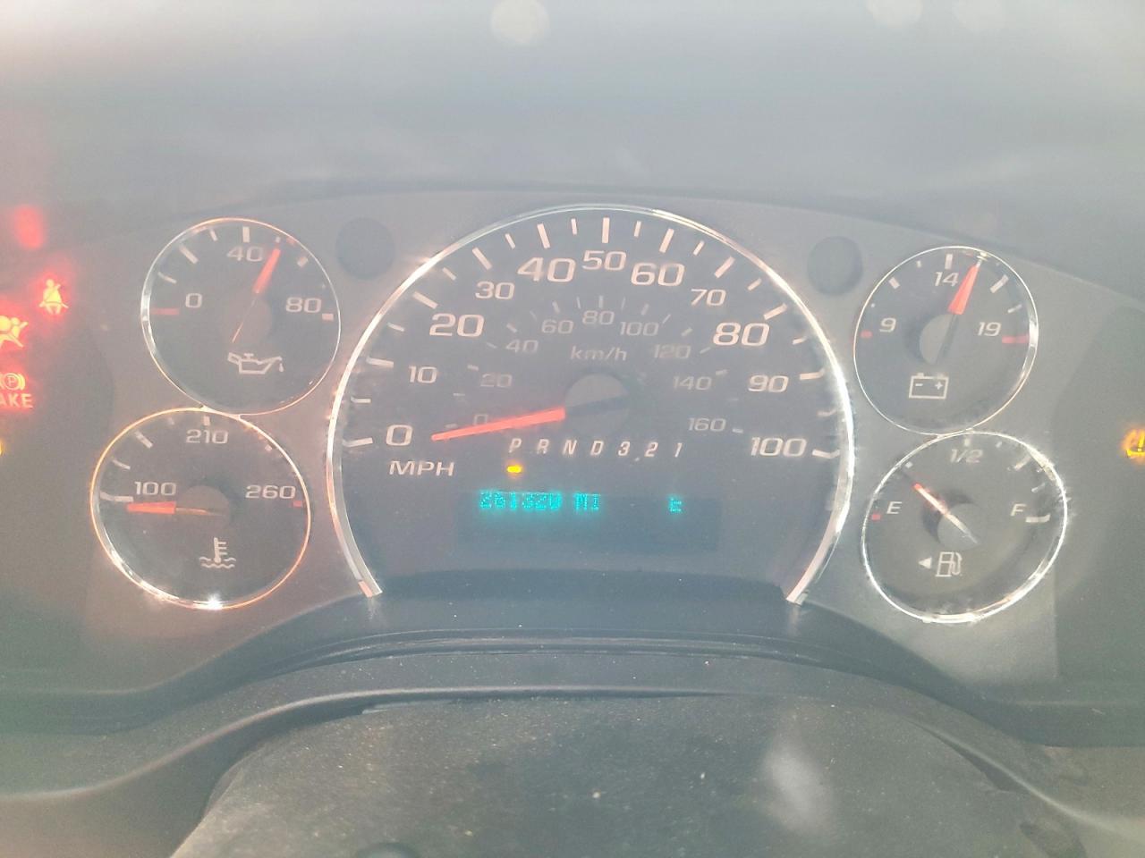CHEVROLET EXPRESS G1500 2011 — 10