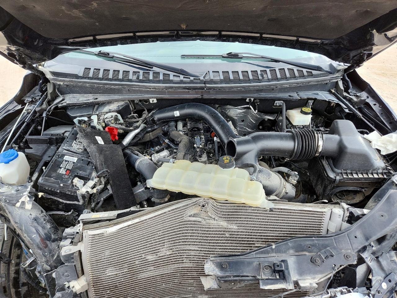 LINCOLN NAVIGATOR 2023 — 13