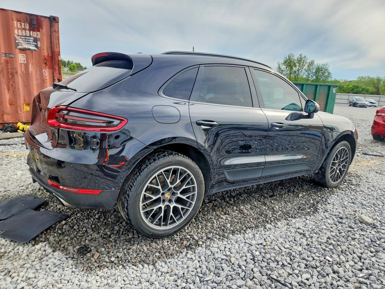 PORSCHE MACAN 2017 — 4
