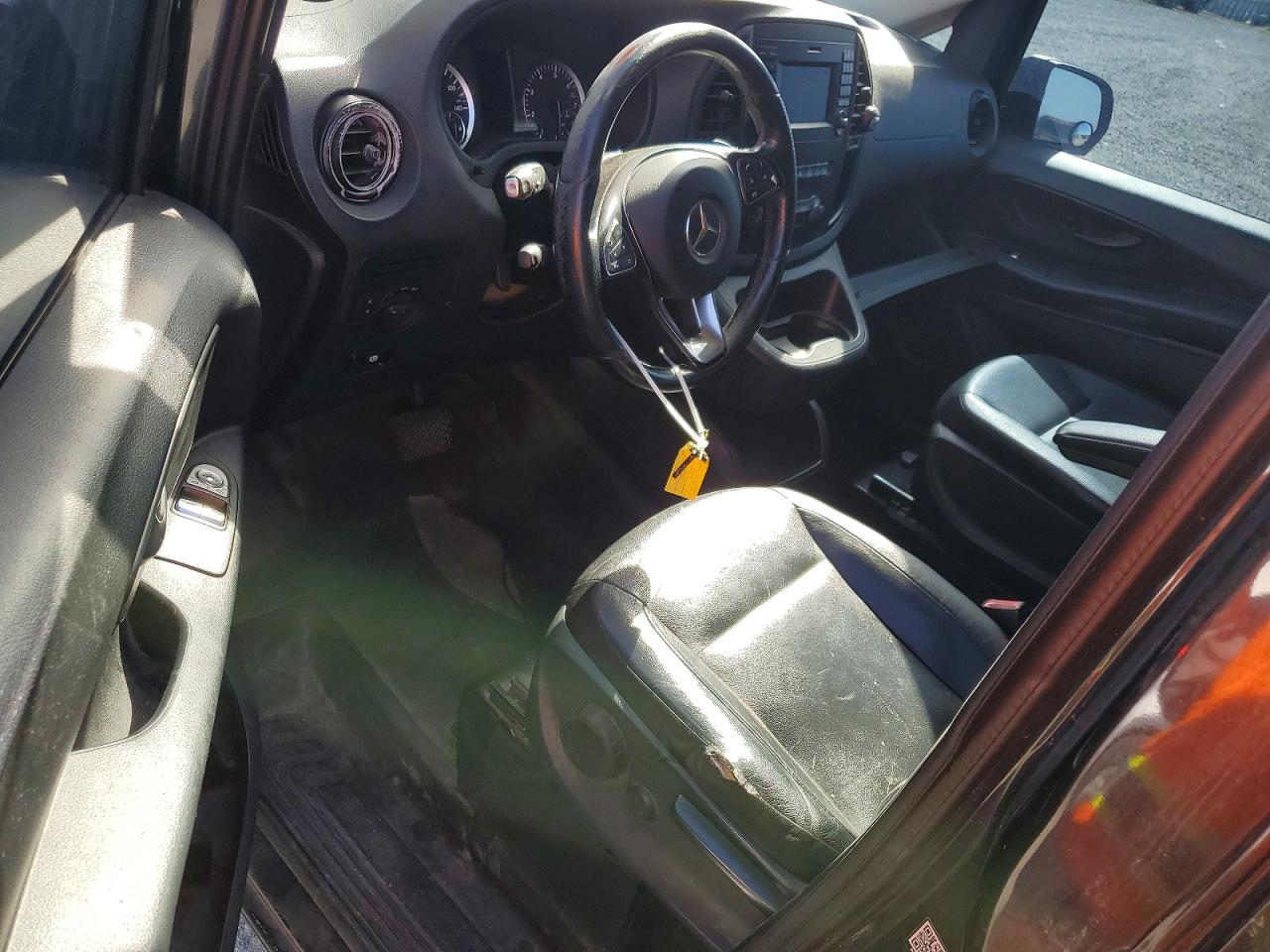 MERCEDES BENZ METRIS 2016 — 9