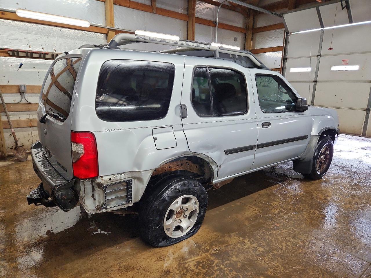 NISSAN XTERRA 2001 — 4