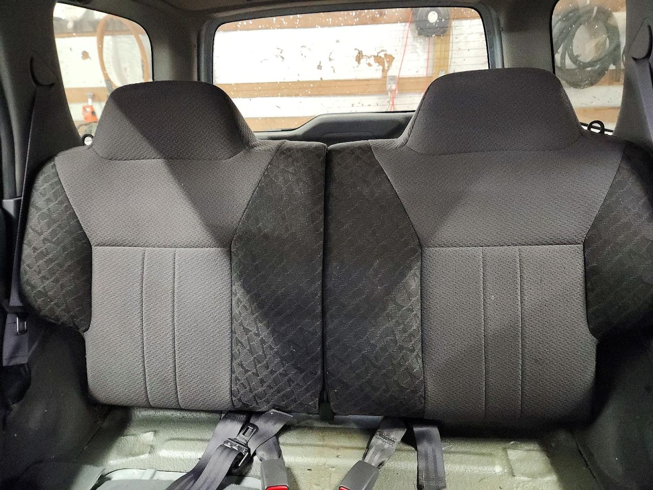 NISSAN XTERRA 2001 — 11