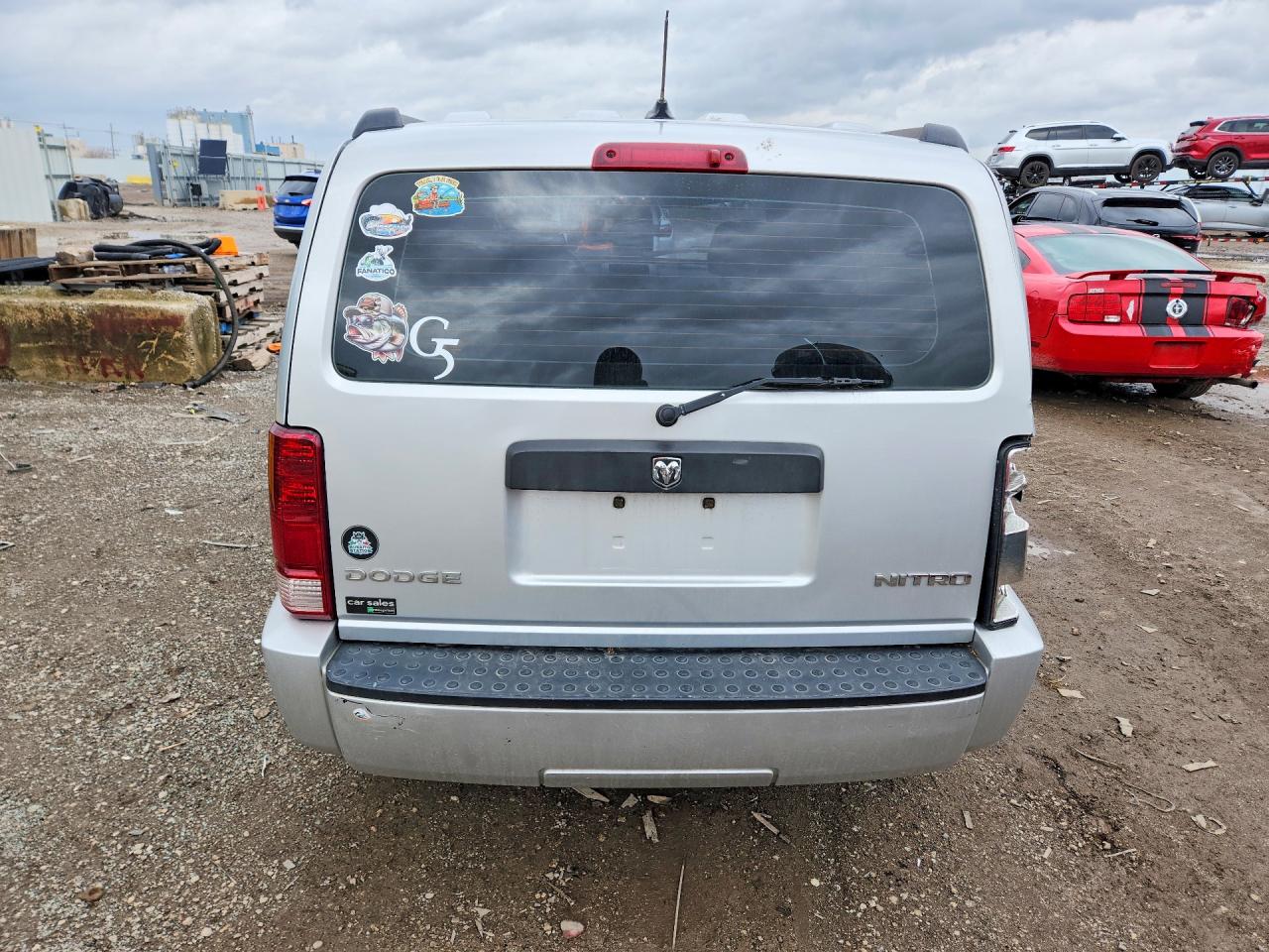 DODGE NITRO 2011 — 7