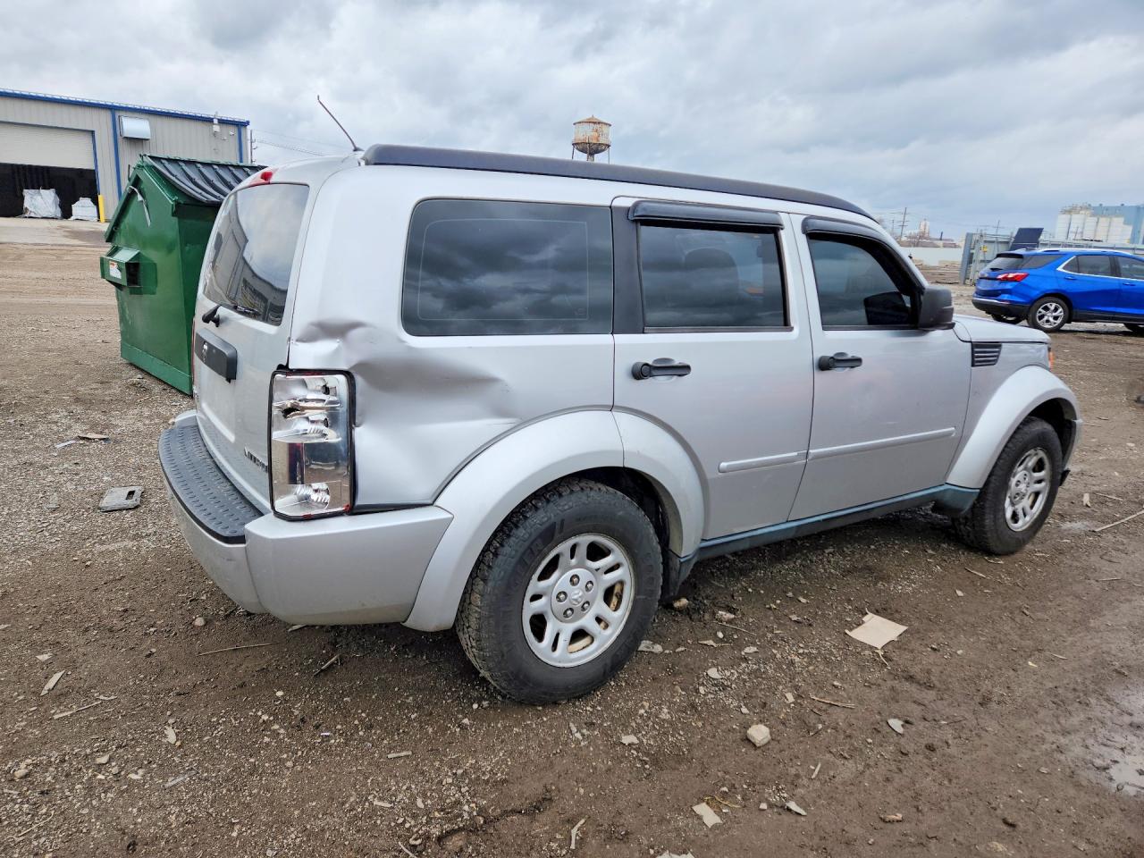 DODGE NITRO 2011 — 4