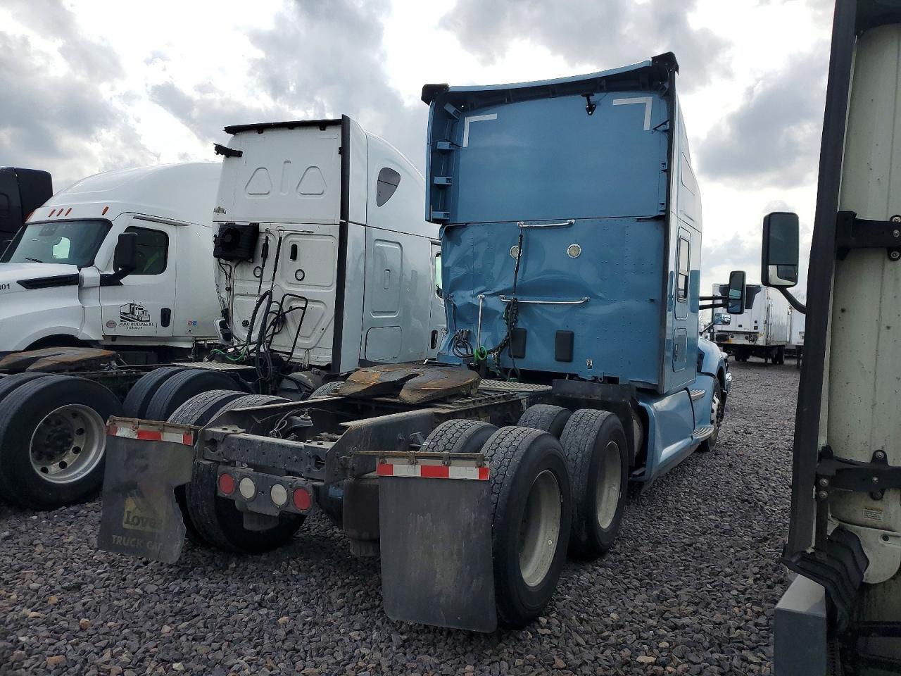 KENWORTH CONSTRUCTION 2020 — 5