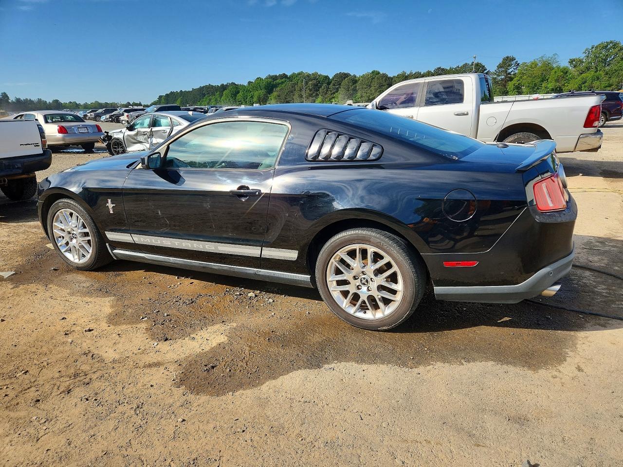 FORD MUSTANG 2012 — 3