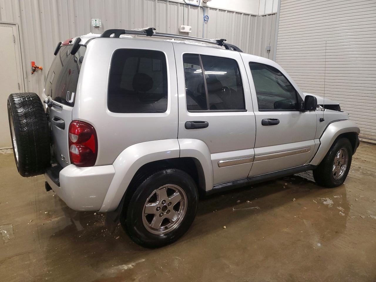 JEEP LIBERTY 2005 — 4