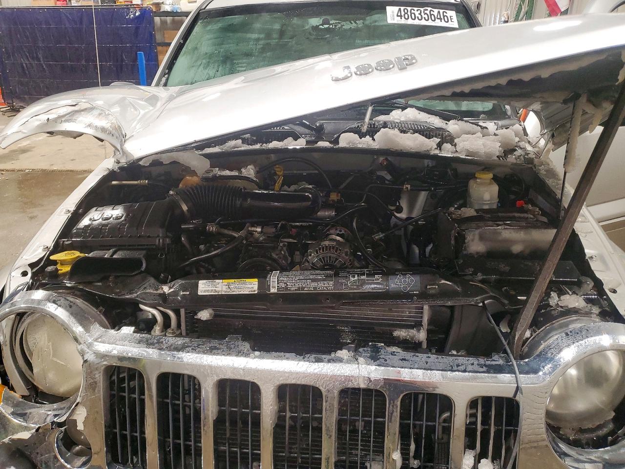JEEP LIBERTY 2005 — 13
