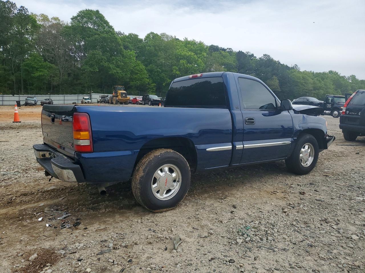 GMC NEW SIERRA 2002 — 4