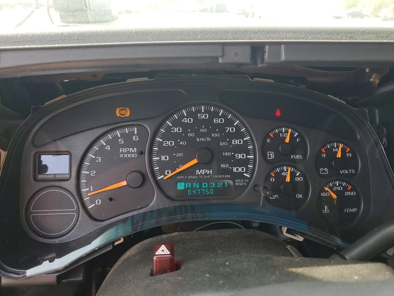 GMC NEW SIERRA 2002 — 10