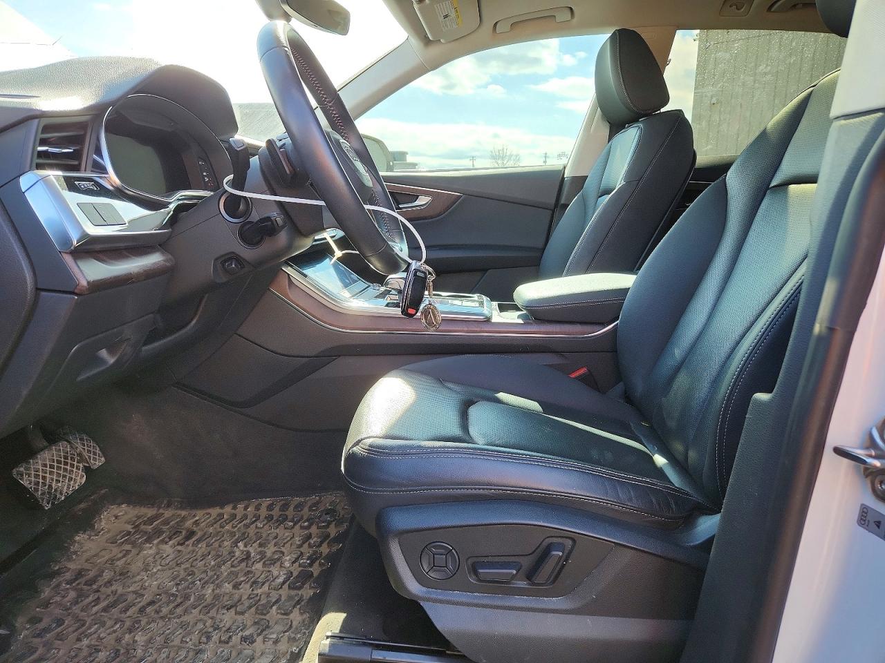AUDI Q8 2019 — 8