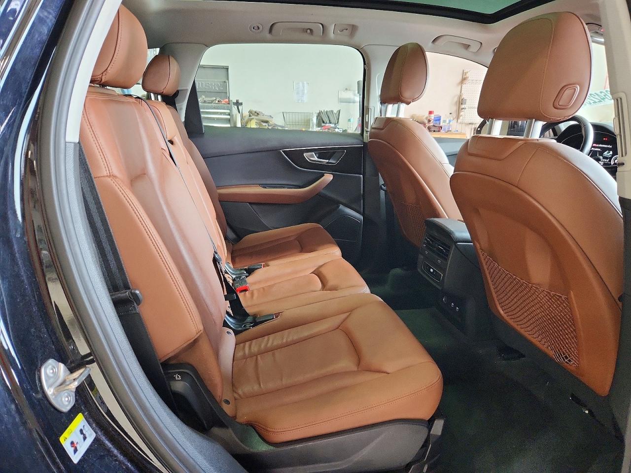 AUDI Q7 2021 — 12