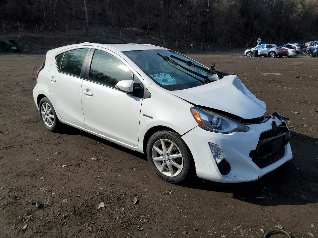 2015 TOYOTA PRIUS C THREE