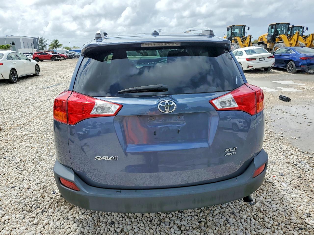TOYOTA RAV4 2014 — 7