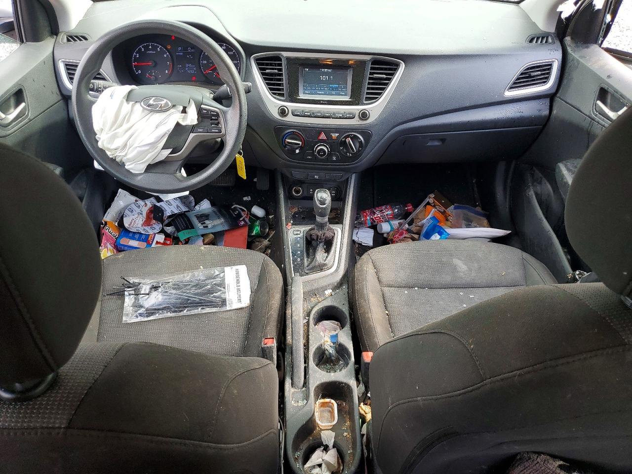 HYUNDAI ACCENT 2020 — 9