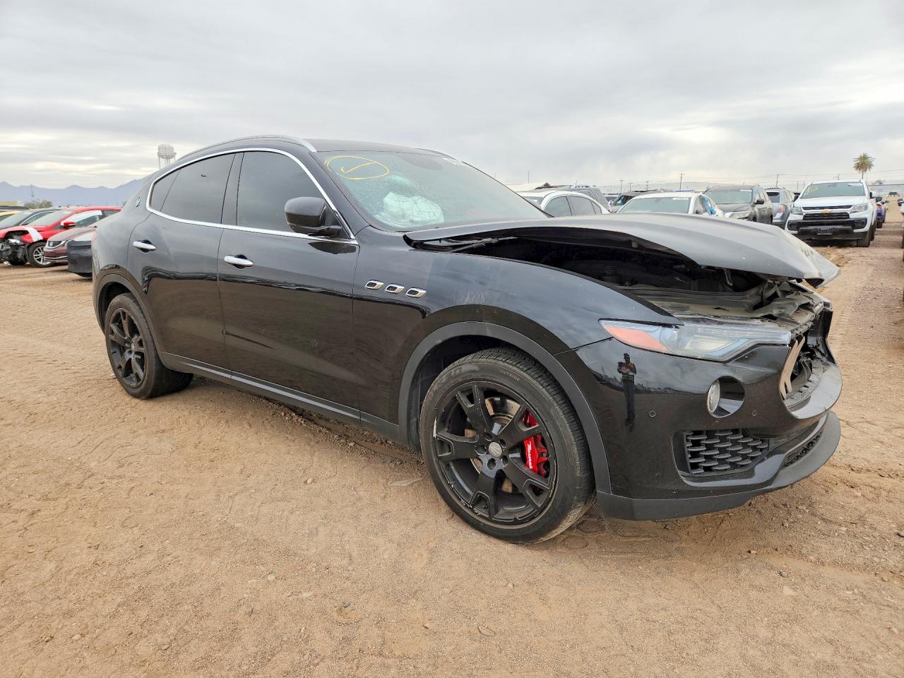 MASERATI LEVANTE 2017 — 5
