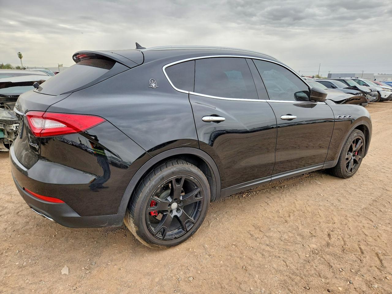 MASERATI LEVANTE 2017 — 4