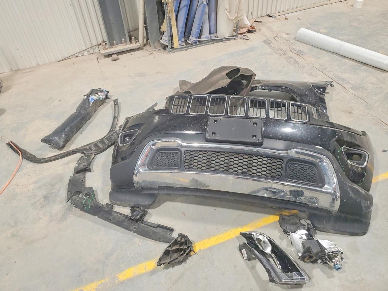 JEEP GRAND CHEROKEE LIMITED 2015 — 14
