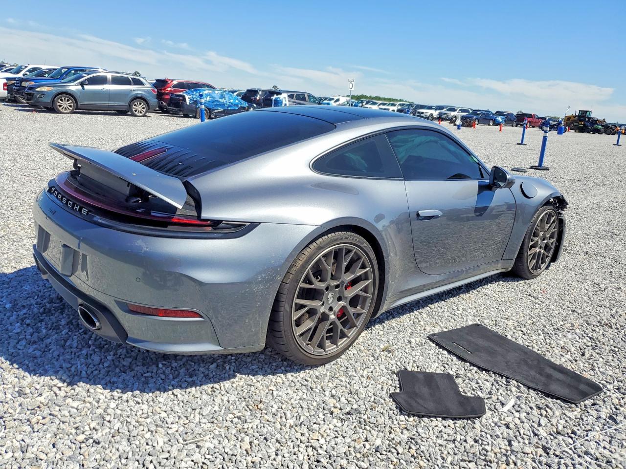 PORSCHE 911 2025 — 4
