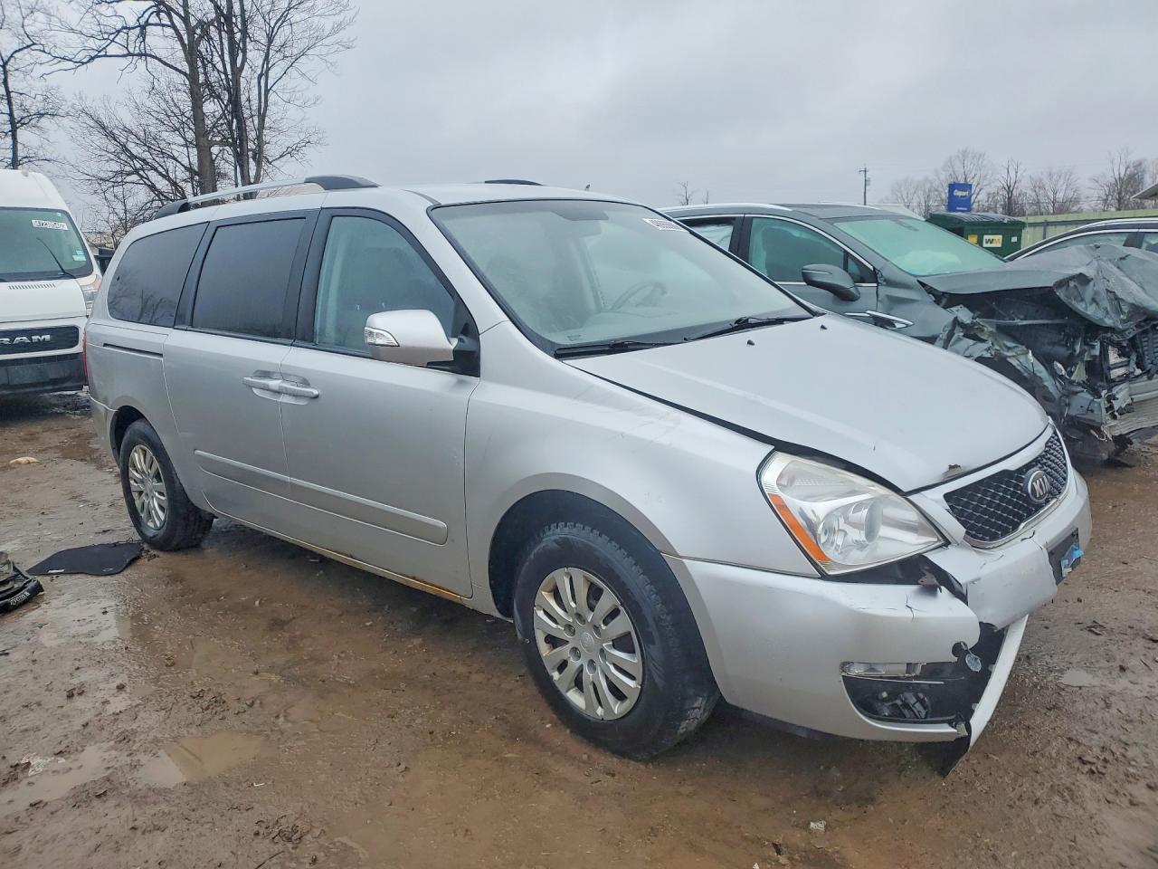 2014 KIA SEDONA LX