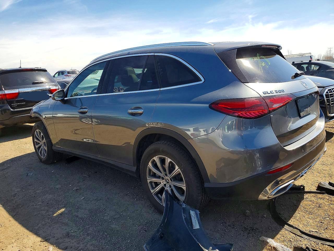 MERCEDES-BENZ GLC 2023 — 3