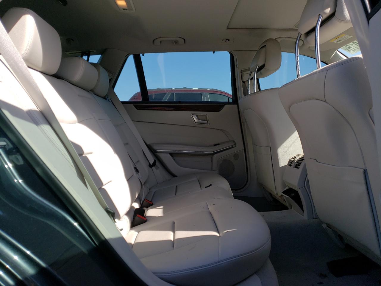 MERCEDES-BENZ E 2014 — 11