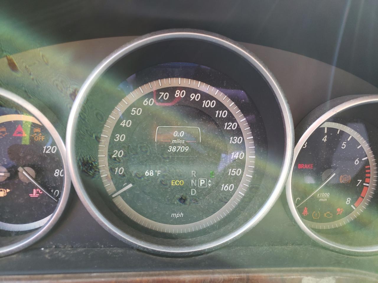 MERCEDES-BENZ E 2014 — 10