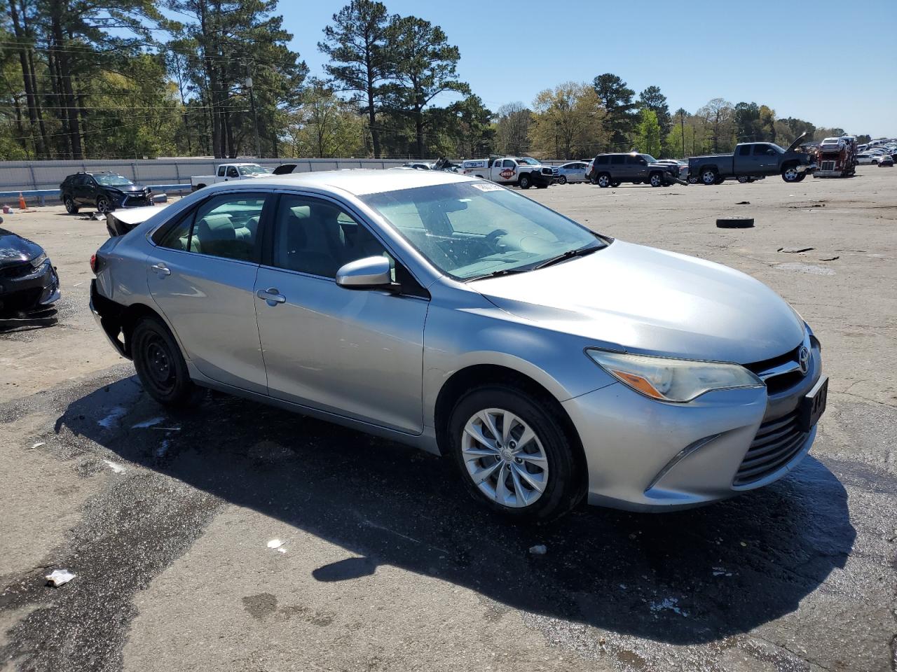 2016 TOYOTA CAMRY LE