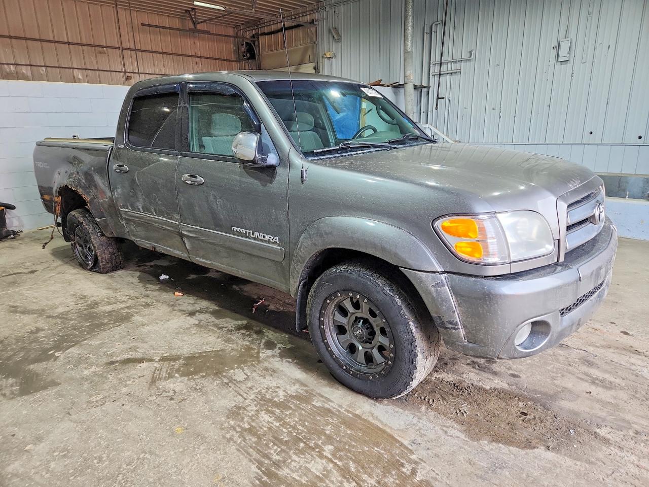 TOYOTA TUNDRA 2004 — 5