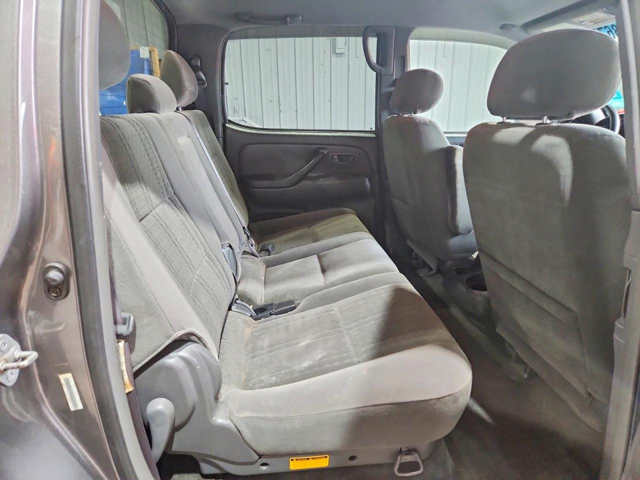 TOYOTA TUNDRA 2004 — 11