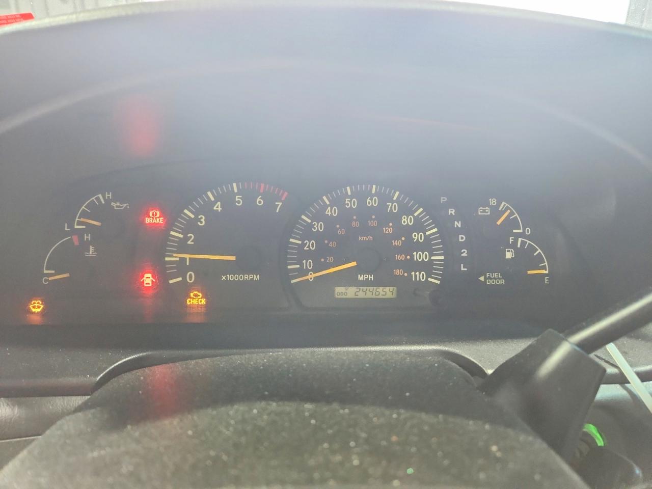 TOYOTA TUNDRA 2004 — 10