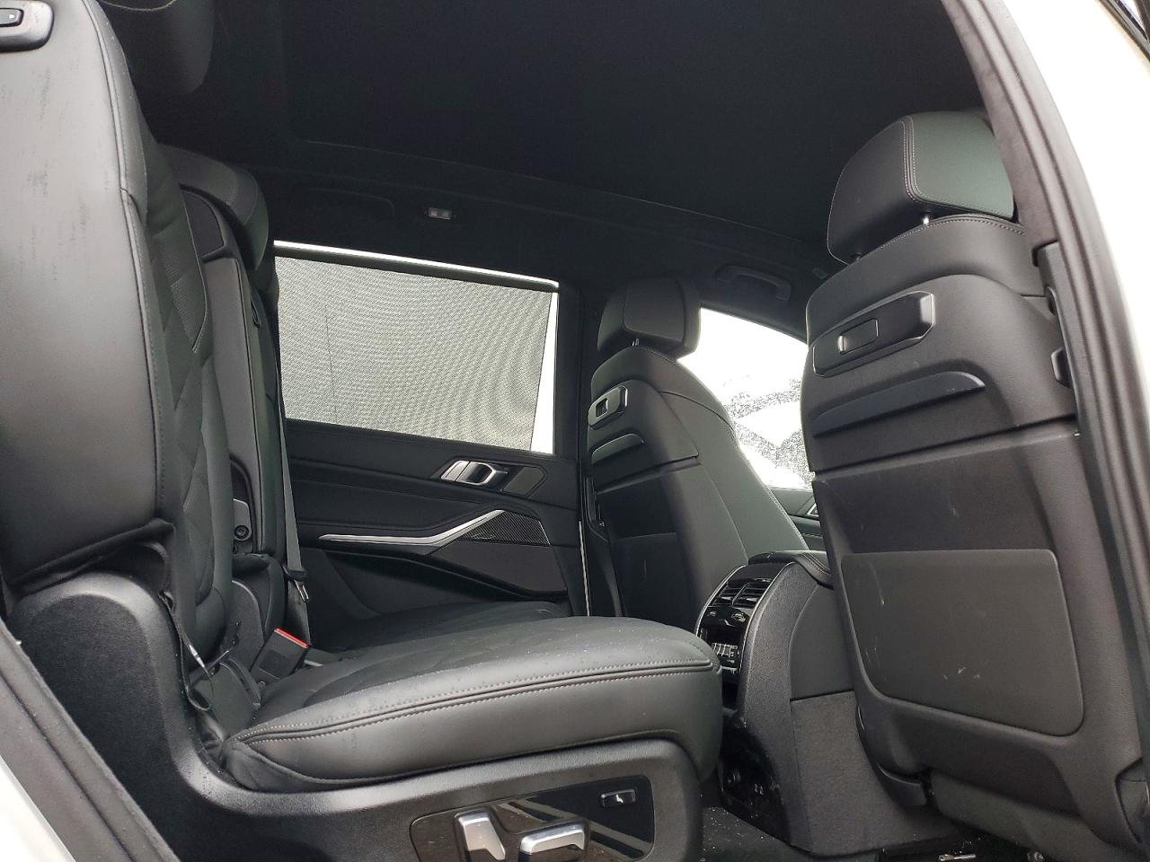 BMW X7 2025 — 12