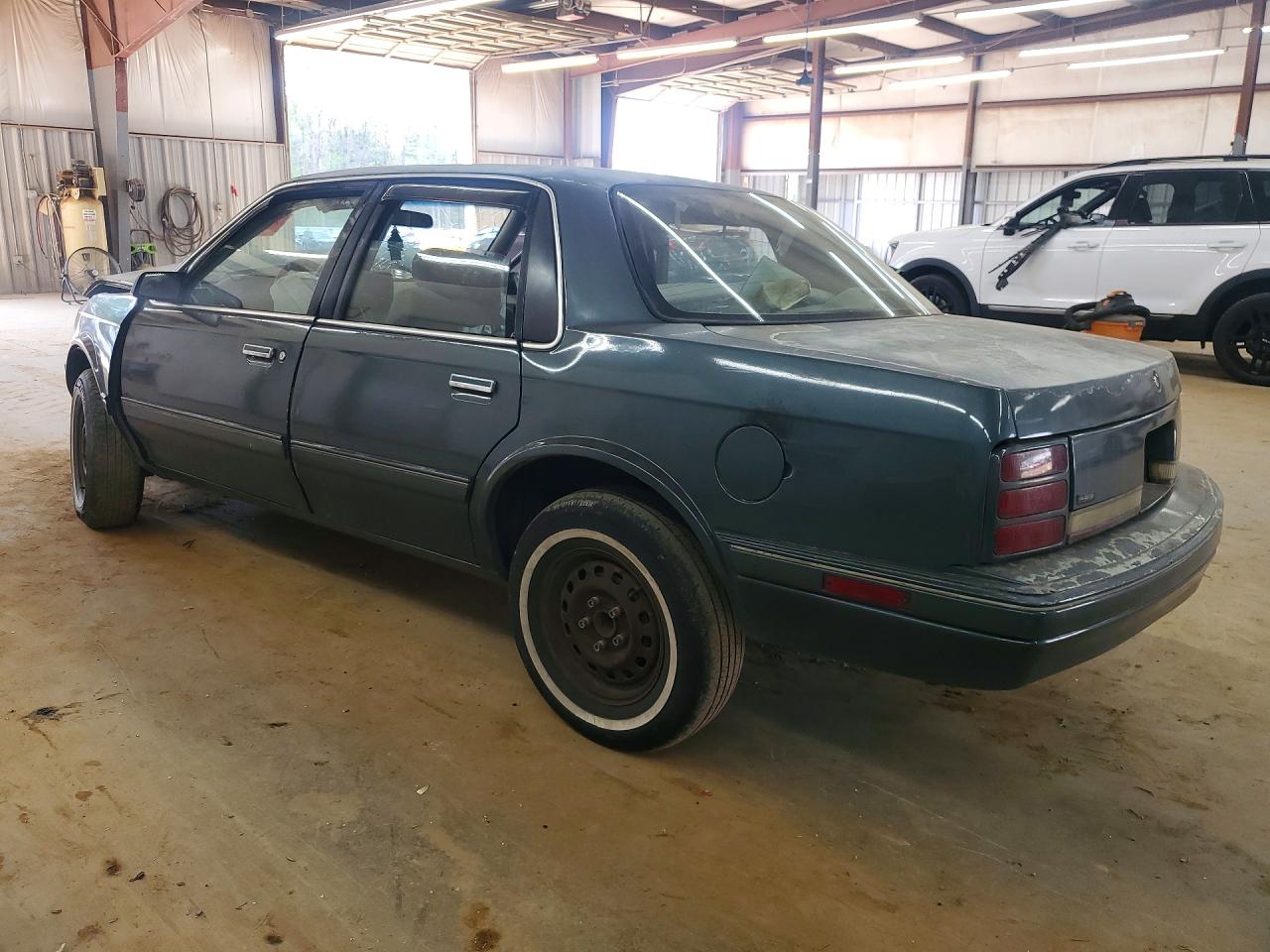 OLDSMOBILE CUTLASS 1995 — 3