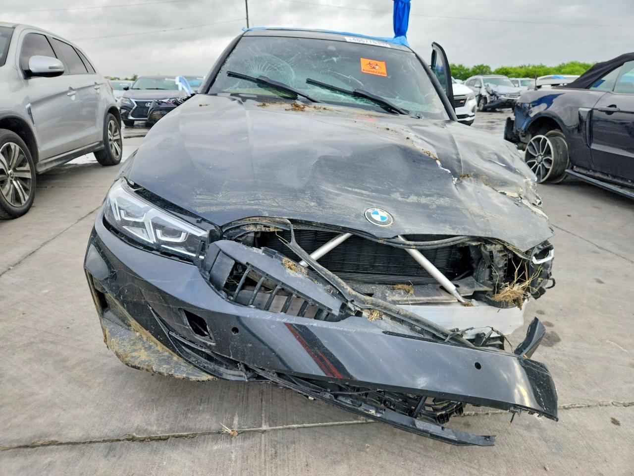 BMW 330XI 2024 — 6