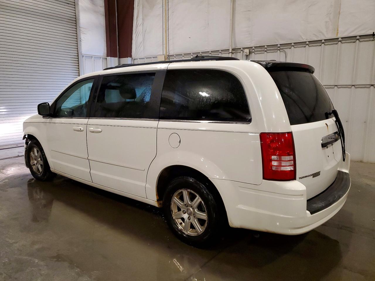 CHRYSLER TOWN & COUNTRY 2008 — 3