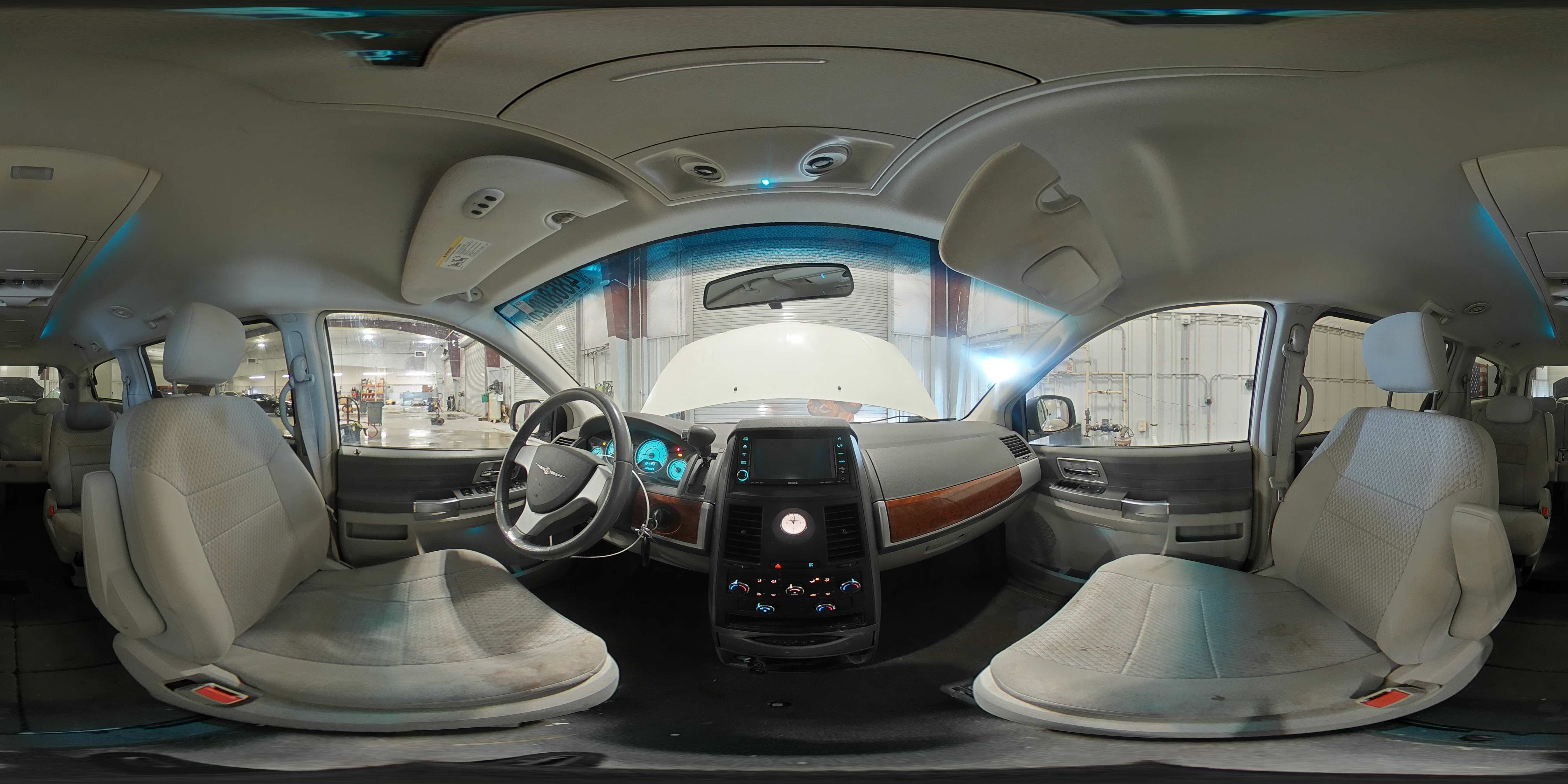 CHRYSLER TOWN & COUNTRY 2008 — 15