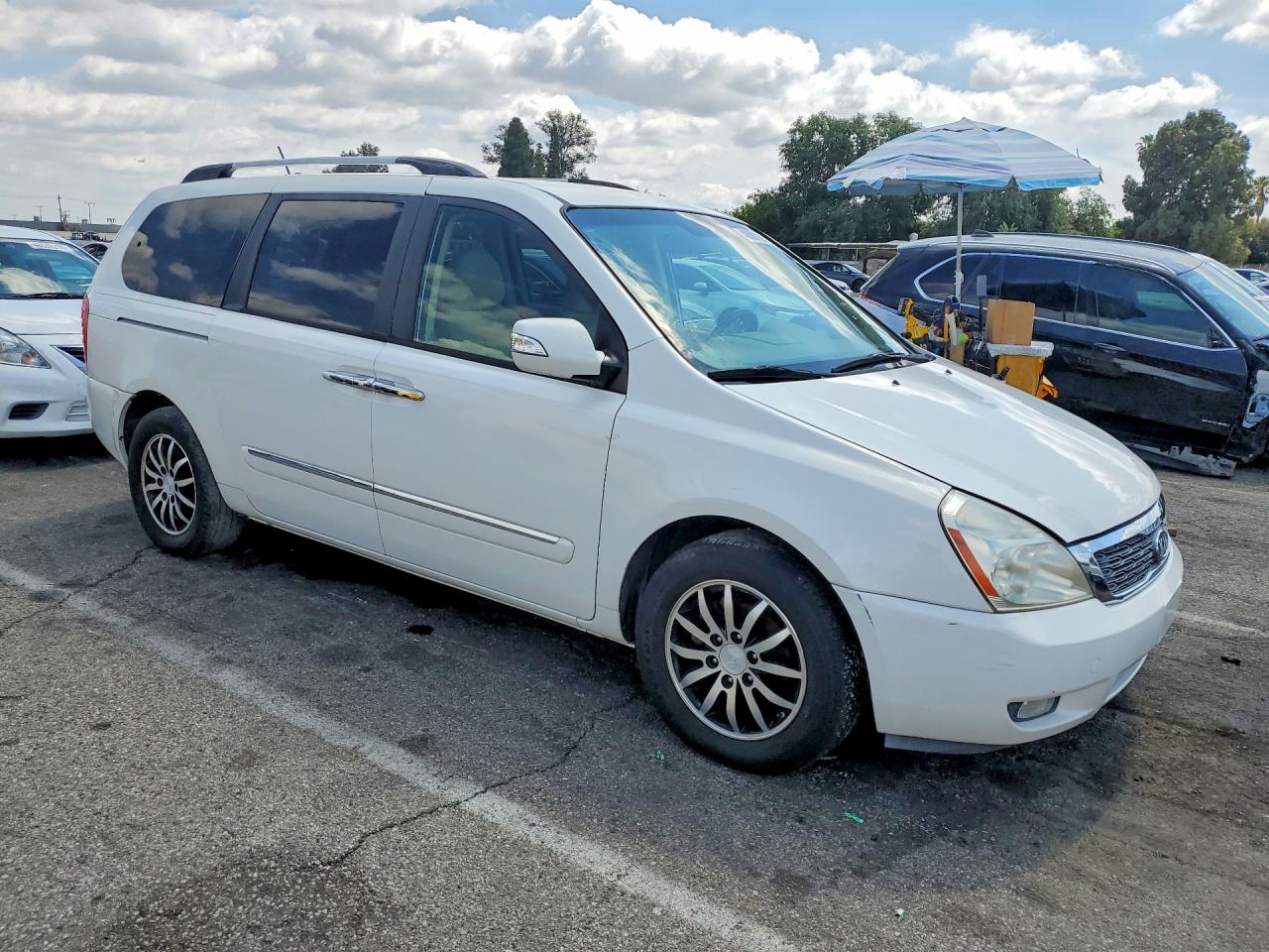 2012 KIA SEDONA EX