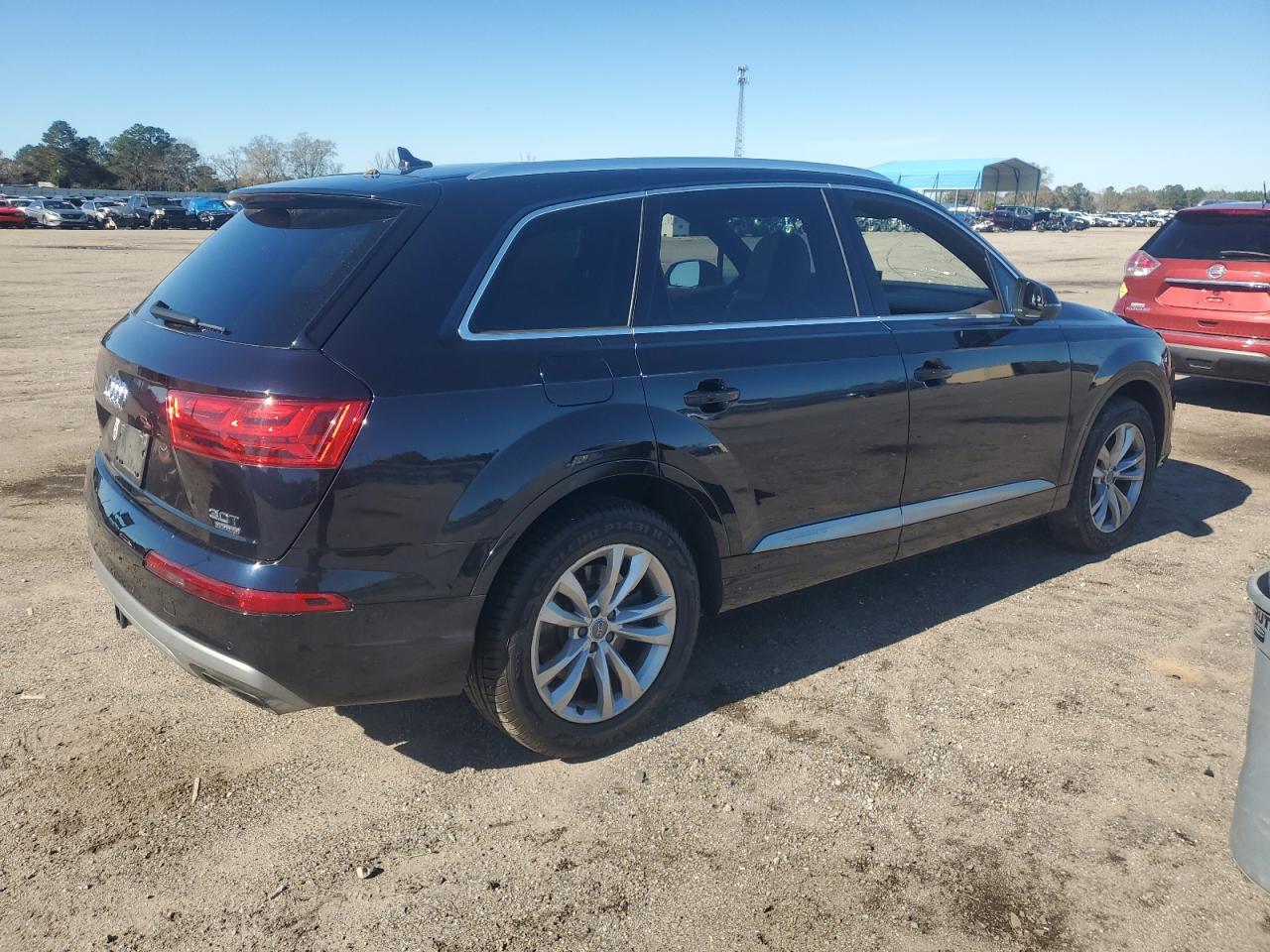 AUDI Q7 2017 — 4