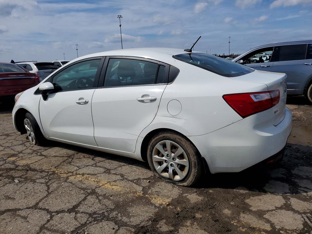 KIA RIO 2015 — 3