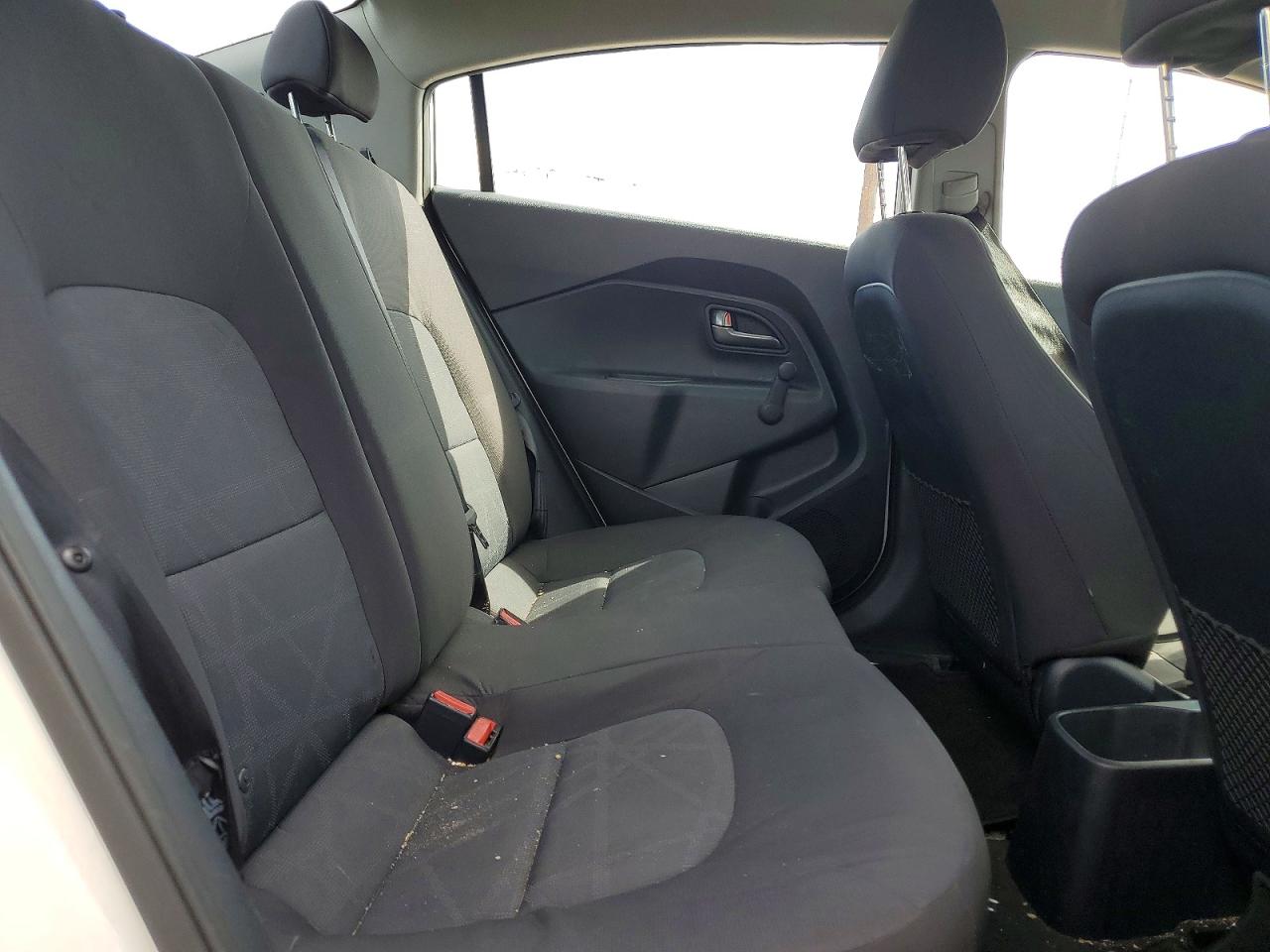 KIA RIO 2015 — 11