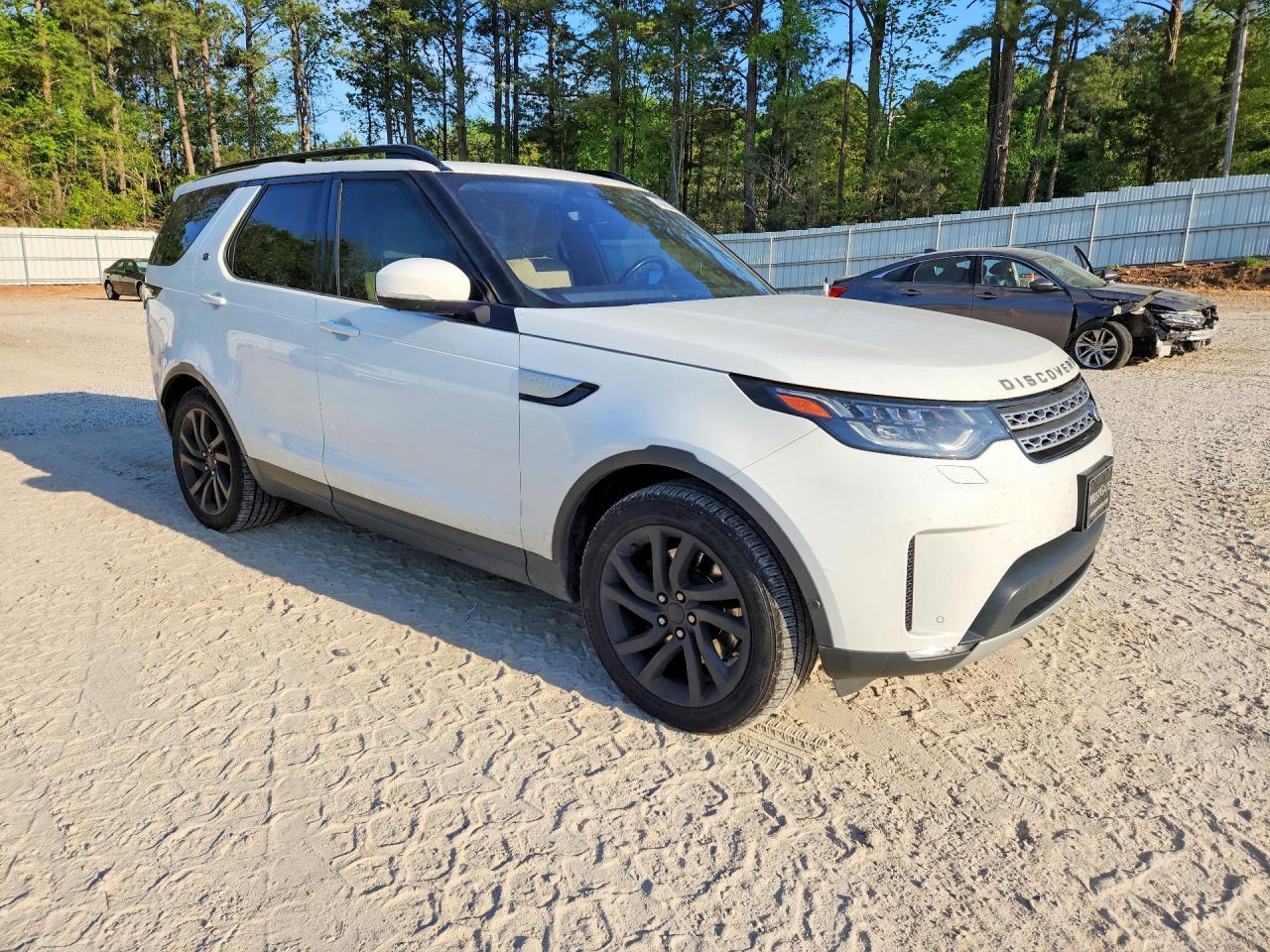 LAND ROVER DISCOVERY 2017 — 5